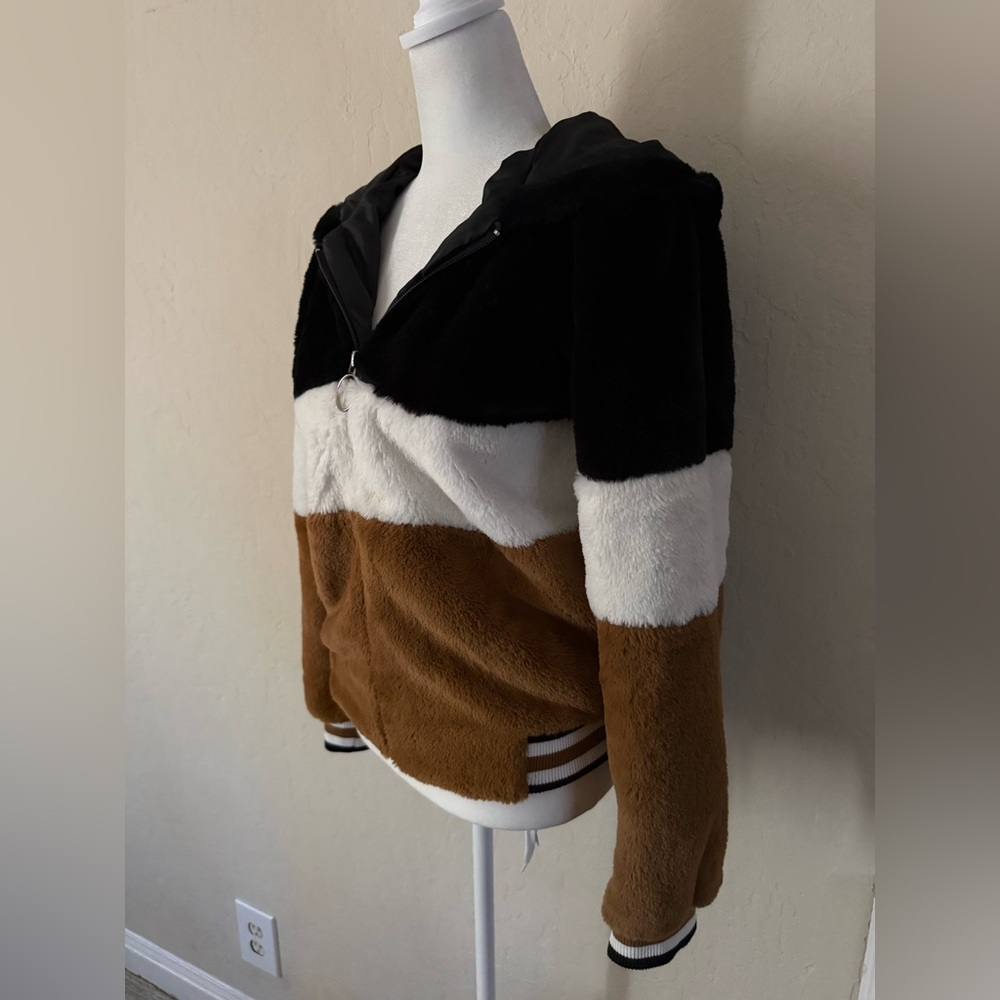 Guess warm fleece jacket - Picture 2 of 5